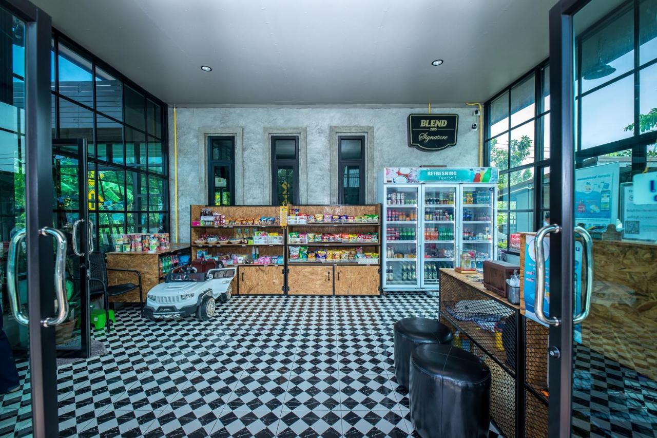 The Loft House Sakaeo Hotel Watthana Nakhon Exterior photo